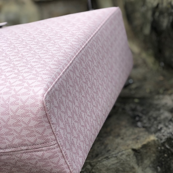 Michael Kors Medium Jet Set Carryall Tote Ballet - Picture 3 of 7